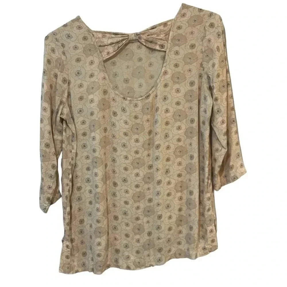 Lauren Conrad size M pullover blouse in pastels EUC - Picture 5 of 9